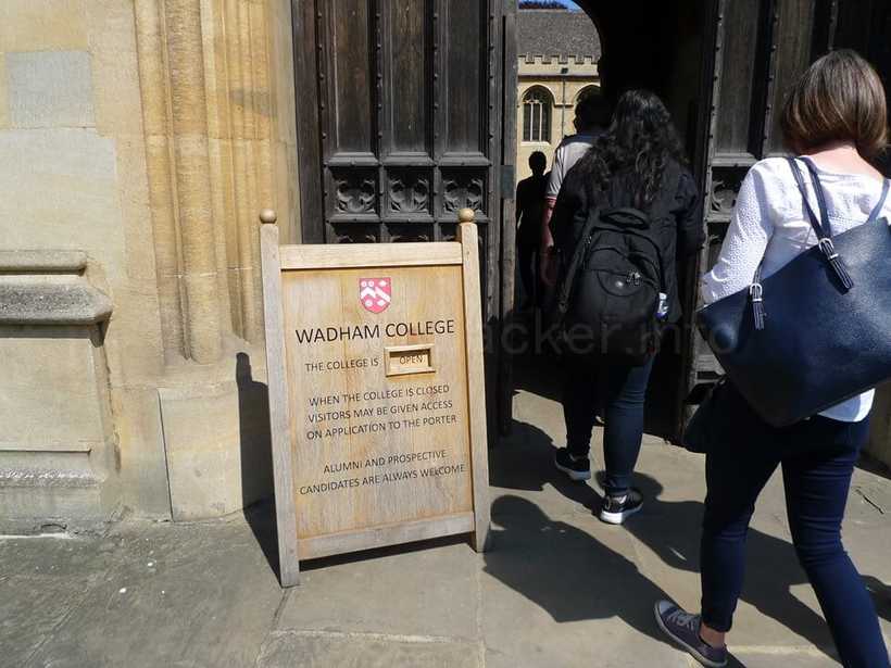 オックスフォード ワダム・カレッジの入り口