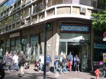 バックパッカーの味方、Decathlon（デカト�ロン） ヨーロッパの格安アウトドア・スポーツ用品店