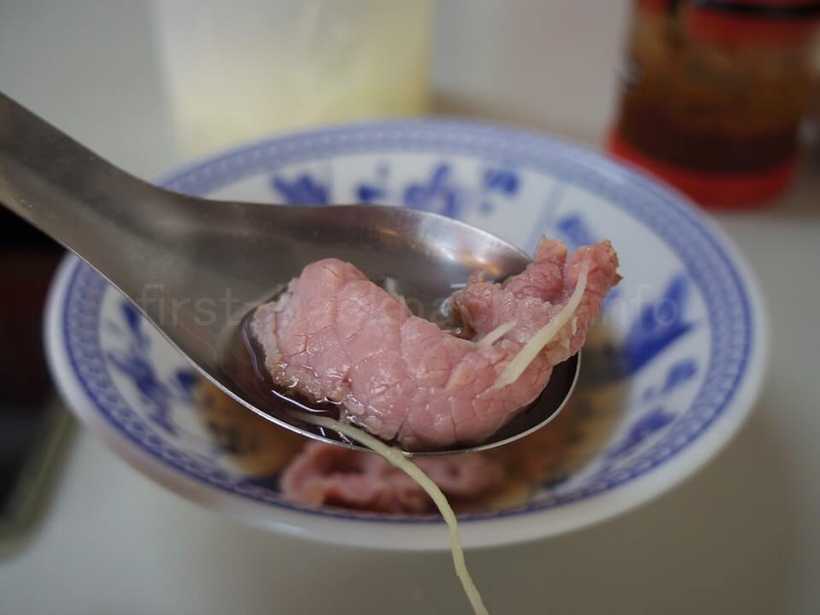 台南 潘家牛肉湯の牛肉湯