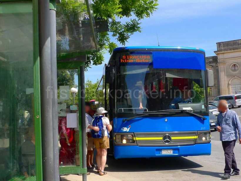 イタリア・ノートからシラクーサ行きのバス