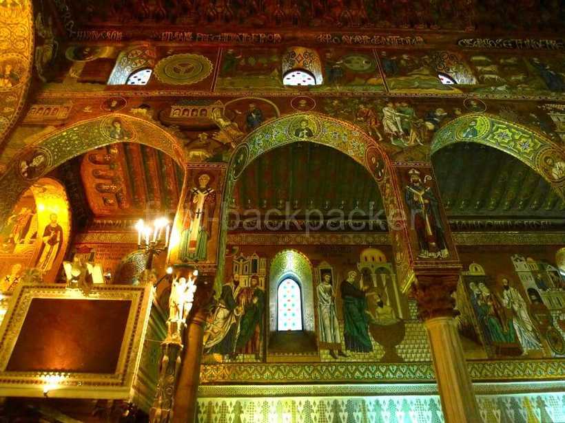 パレルモのノルマン王宮内のパラティーナ礼拝堂の天井
