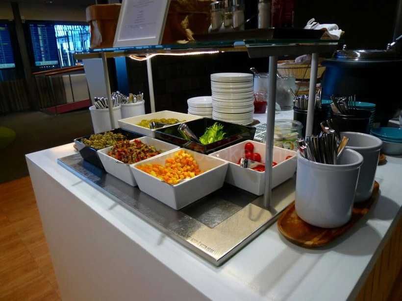 ヘルシンキ ヴァンター国際空港Aspire Loungeの食事