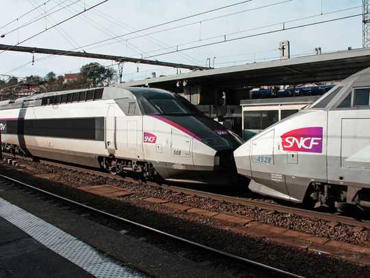 フランスの国鉄SNCFの高速鉄道、TGVの基本の「き」