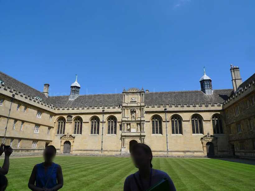 オックスフォード ワダム・カレッジの中庭