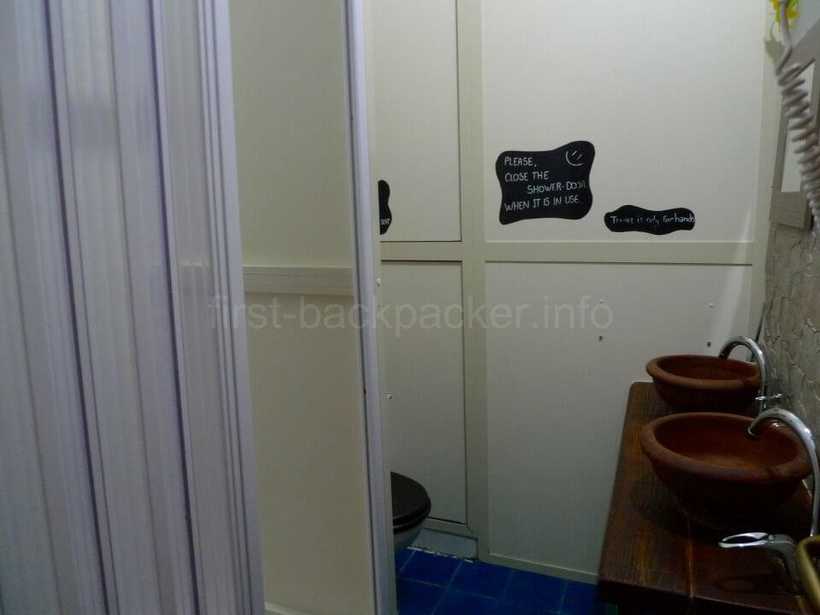 タオルミーナHostel Taorminaのバスルーム2