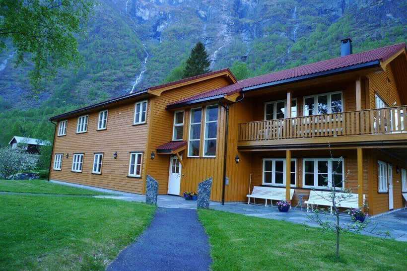 Flåm Camping and Youth Hostelの外観