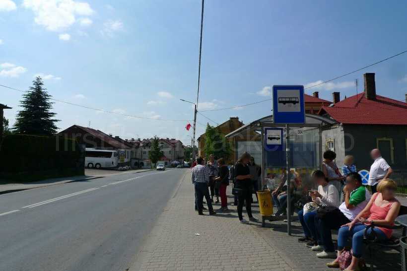 ヴィエリチカ岩塩坑からクラクフ市内行きのバス停