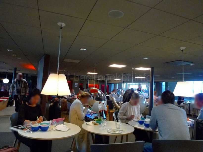 ヘルシンキ ヴァンター国際空港Aspire Loungeの混雑ぶり