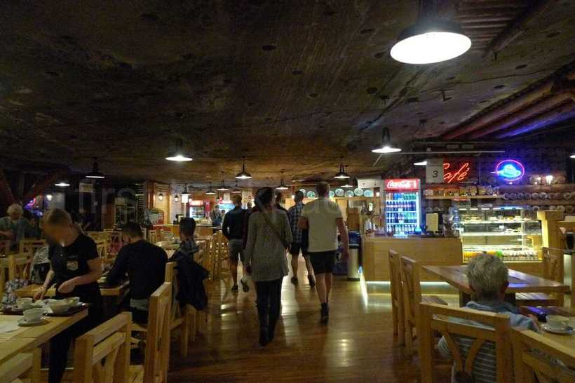 ヴィエリチカ岩塩坑の食堂