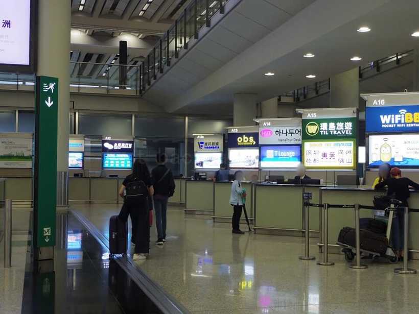 香港国際空港のA14カウンター
